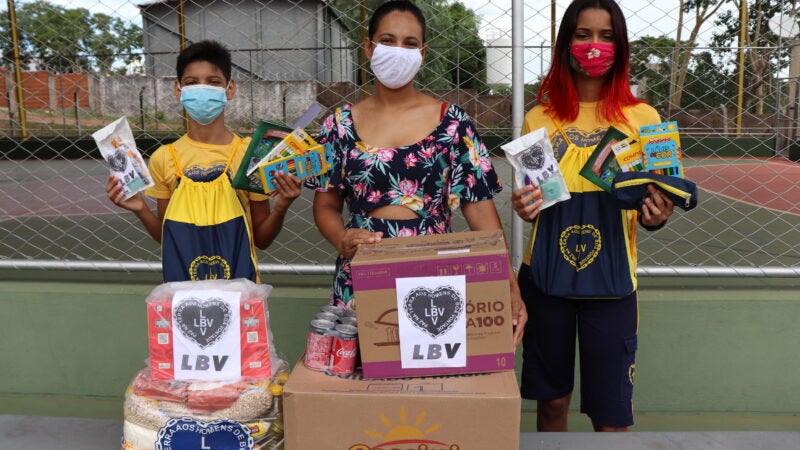 LBV realiza entrega de doações para família vulneráveis em Cuiabá/MT
