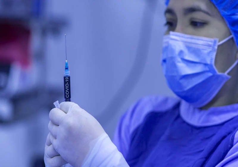 USP desenvolve projetos simultâneos de vacinas contra a Covid