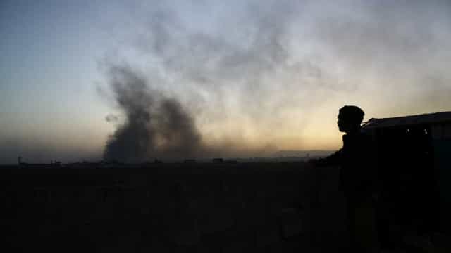 EI reivindica ataques no norte de Moçambique, e população tenta fugir da região