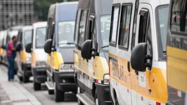 Câmara aprova uso do transporte escolar por profissionais da saúde