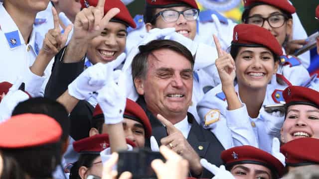 Promessa de Bolsonaro, obra do colégio militar em SP deve ter custo de 65 creches