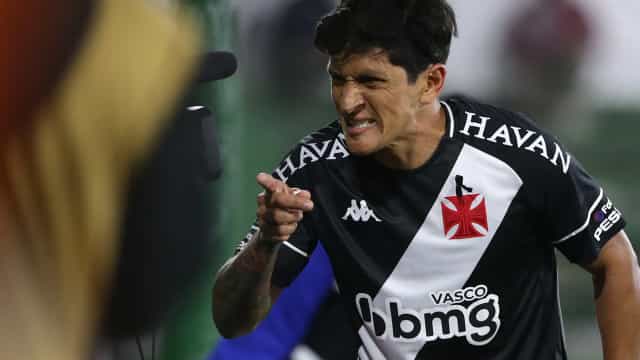 Fluminense e Vasco ficam no empate com gols de artilheiros