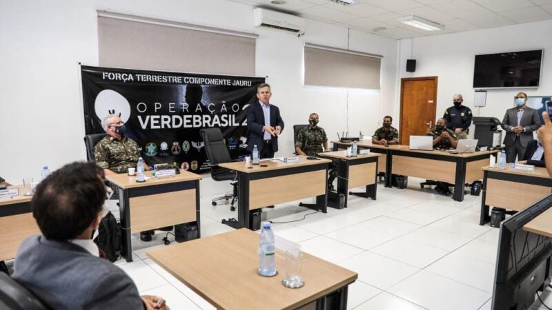 Governador afirma que parceria com Exército ajudou a reduzir desmatamento ilegal