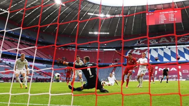 Antes de decisão na Liga dos Campeões, Bayern de Munique tropeça no Alemão