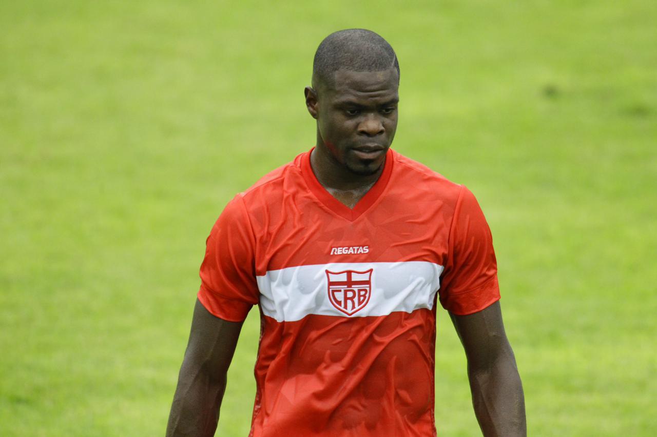Classificado na Copa do Brasil, Diego Ivo chega a 70% de aproveitamento pelo CRB e mira decisão na Copa do Nordeste