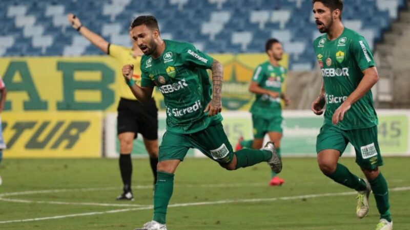 Cuiabá vence duas contra o Dom Bosco e se classifica para as semifinais do Campeonato Mato-grossense
