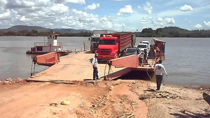 Justiça determina remoção de balsa do Rio Xingu em MT por irregularidades