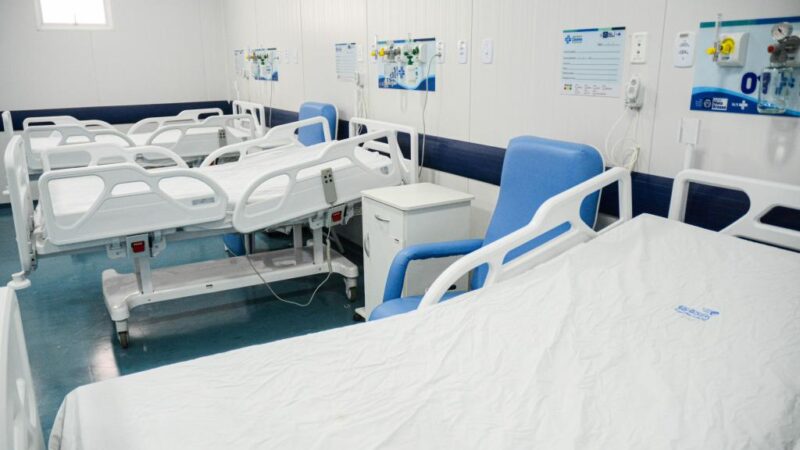 Governo de Mato Grosso supera meta e abre 557 leitos clínicos