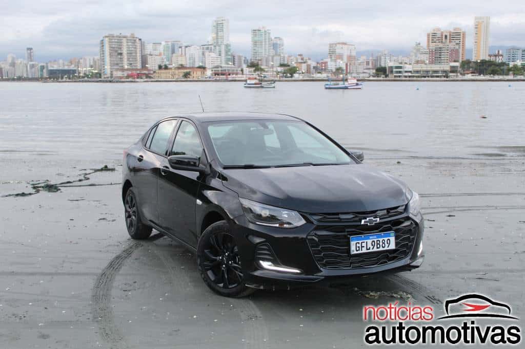 Onix e Onix Plus mudam para 2022 com aumento de preços