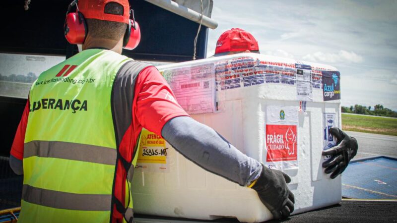 Mato Grosso recebe 57.550 doses de vacina nesta quinta-feira (08)