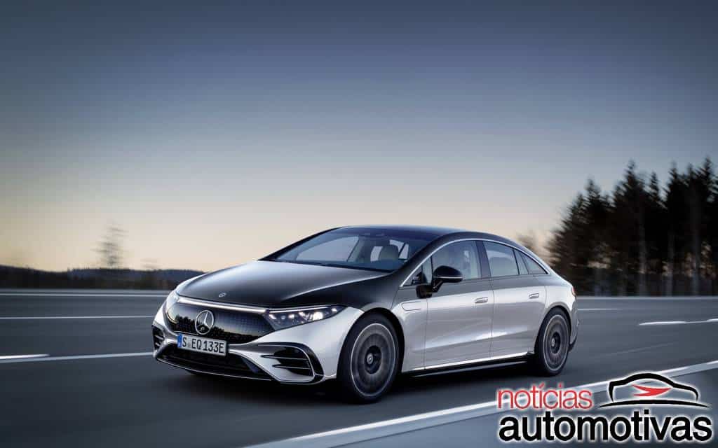 Mercedes-Benz EQS é uma nave futurista com 770 km de alcance