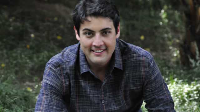 Bruno De Luca chora após Fernanda Souza dizer que ele a ‘salvou’ na escola