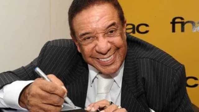 Famosos lamentam morte de Agnaldo Timóteo nas redes sociais