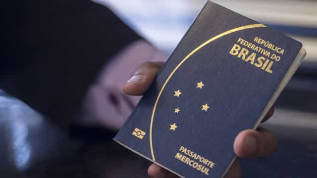 Passaporte da vacina na Europa preocupa quem recebeu a Coronavac