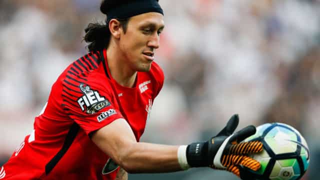 Cássio defende Mancini e rechaça clima pesado no Corinthians