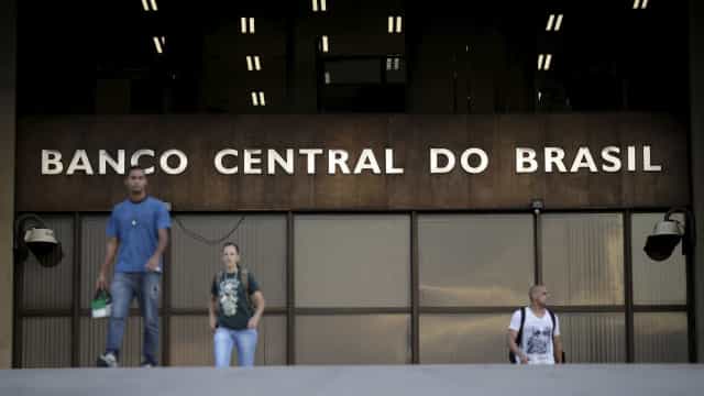 Lucro dos bancos cai 26% em 2020 com pandemia, diz Banco Central