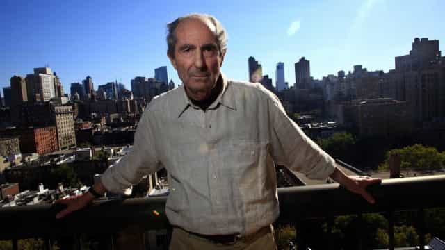 Editora cancela de vez livros do biógrafo de Philip Roth acusado de estupro