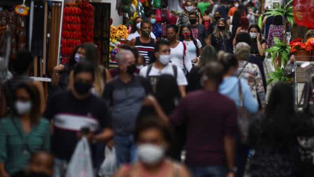 Vendas do varejo sobem 0,6% em fevereiro ante janeiro, afirma IBGE