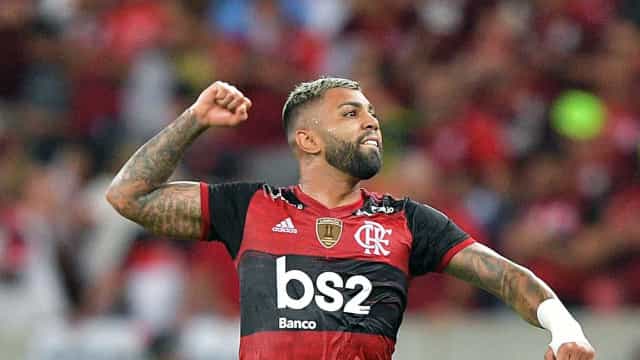 Gabriel comemora feito como artilheiro do século do Flamengo: ‘Marca expressiva’