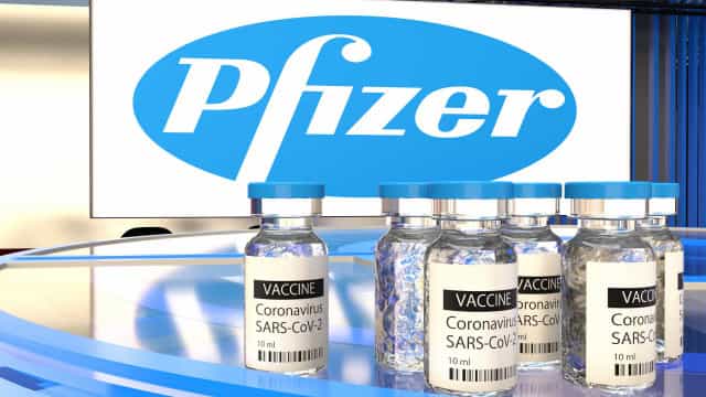 Primeiro lote de vacinas da Pfizer chega amanhã ao Brasil