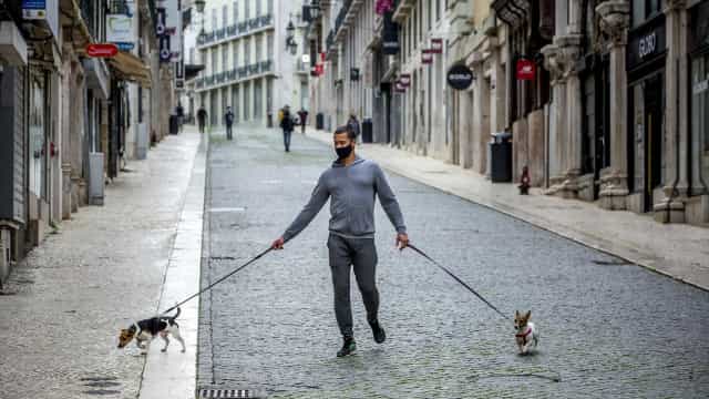 Após lockdown, Portugal sai do estado de emergência e conclui reabertura