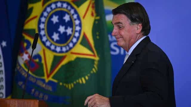 Bolsonaro sanciona lei que promete abrir mercado de gás e baratear energia