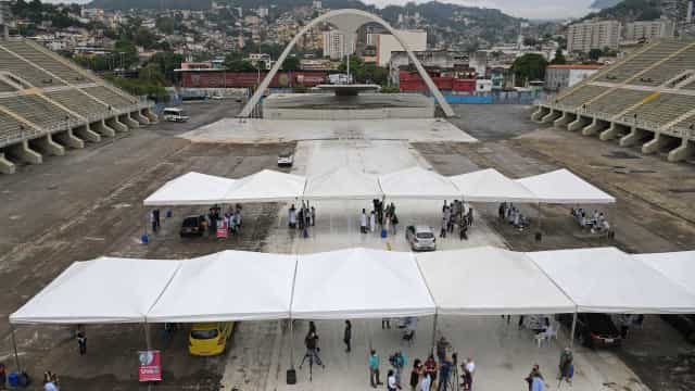 Covid-19: cidade do Rio vacina hoje grupos prioritários