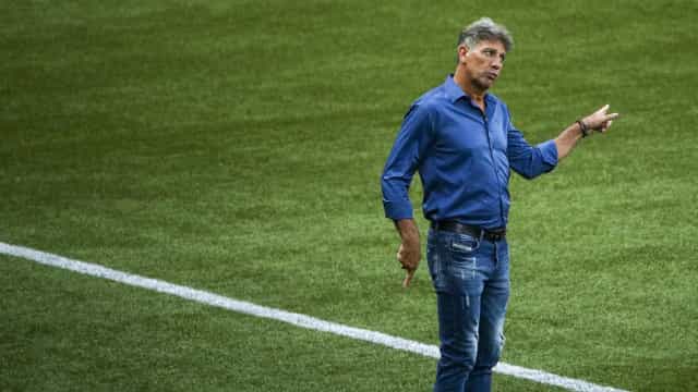 Sem treinos e desfalcado pela covid, Grêmio encara time equatoriano no Paraguai