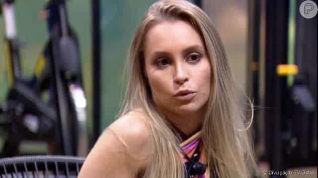 Carla Diaz coloca ponto final em relação com Arthur