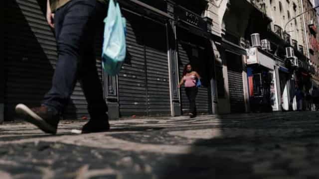 Governo do Rio divulga novas medidas para conter contágio