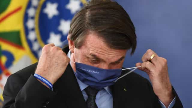 Livro liga governo Bolsonaro a nazismo em uso de leis contra inimigos