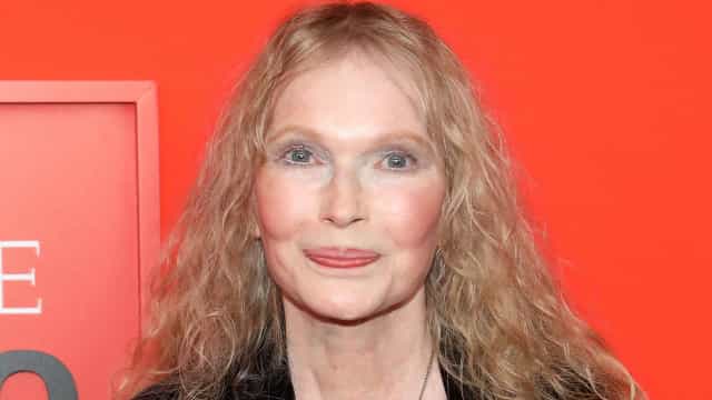 Mia Farrow explica a morte de três dos 14 filhos após especulações na web