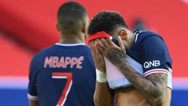 Neymar é expulso, e PSG perde o jogo e a liderança do Francês para o Lille