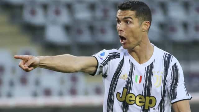 Cristiano Ronaldo marca no fim e evita nova derrota da Juventus no Italiano