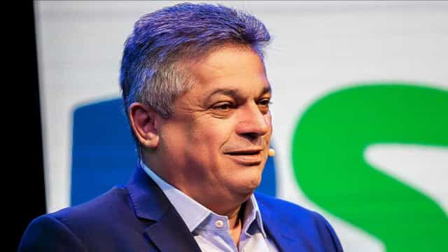 Prefeito de Chapecó omite lockdown e distorce fatos ao atribuir recuo da Covid a tratamento ineficaz