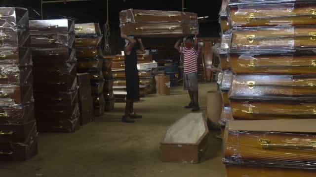 Brasil chega a 13 milhões de casos de Covid e 333 mil mortos pela doença