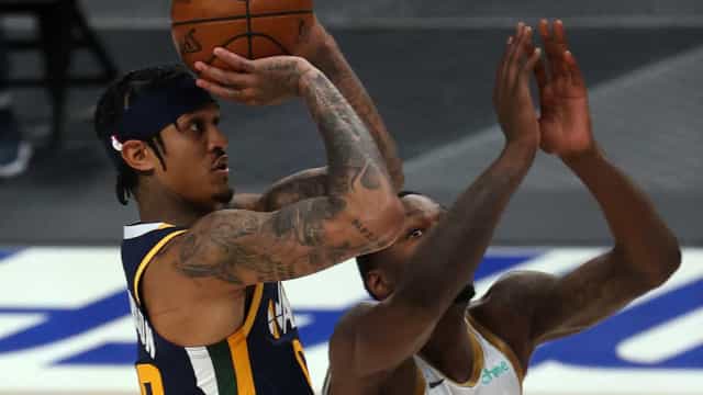 Mavericks batem líder Utah Jazz e embalam 5ª vitória seguida; Suns vencem Rockets