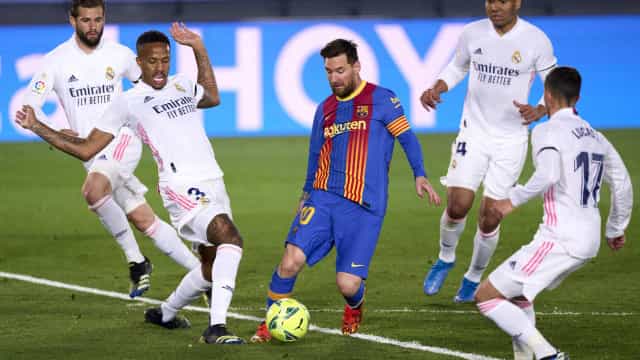 Real Madrid desbanca Barcelona, com Messi apagado, e dorme líder do Espanhol