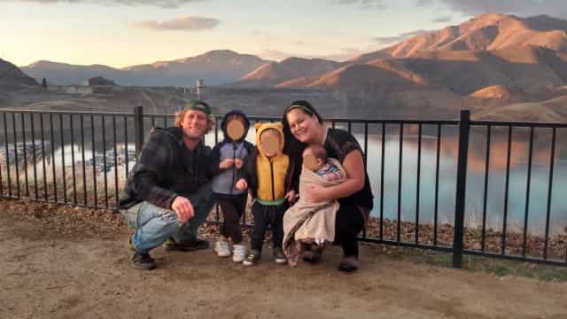 Mulher com problemas de saúde mental mata os três filhos