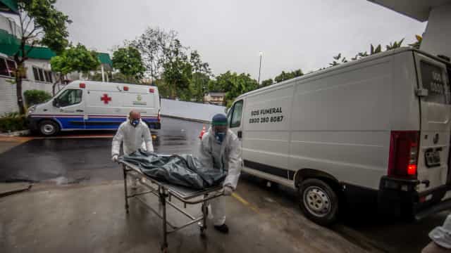 Brasil tem quarto dia seguido de média de mortes por covid-19 acima de 3 mil