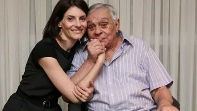 Viúva de Chico Anysio faz apelo para retomar contato com filhos do humorista