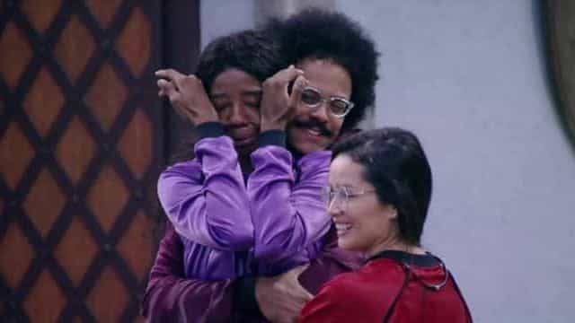 Camilla é o último Anjo do "BBB1" e dá Monstro para Arthur, Caio e Gil