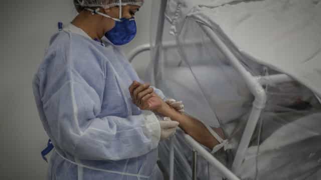 Brasil ultrapassa 375 mil mortes por Covid, mostra consórcio de imprensa