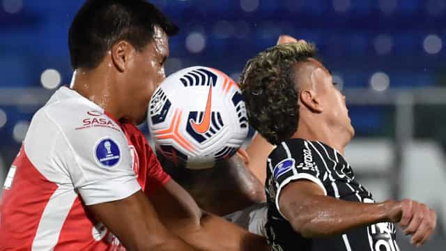 Sul-Americana: Corinthians empata sem gols com River do Paraguai