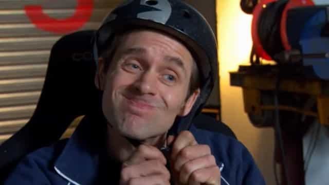 Apresentador da BBC sofre danos cerebrais após ser cobaia em programa