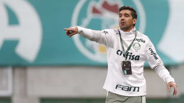 Abel Ferreira anuncia molecada e ‘abre mão’ de vez do Paulistão por meta maior