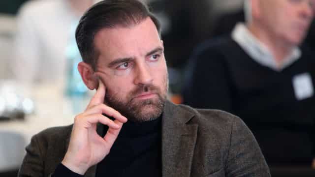 Ex-Real Madrid admite ter compartilhado arquivos de pedofilia, diz jornal