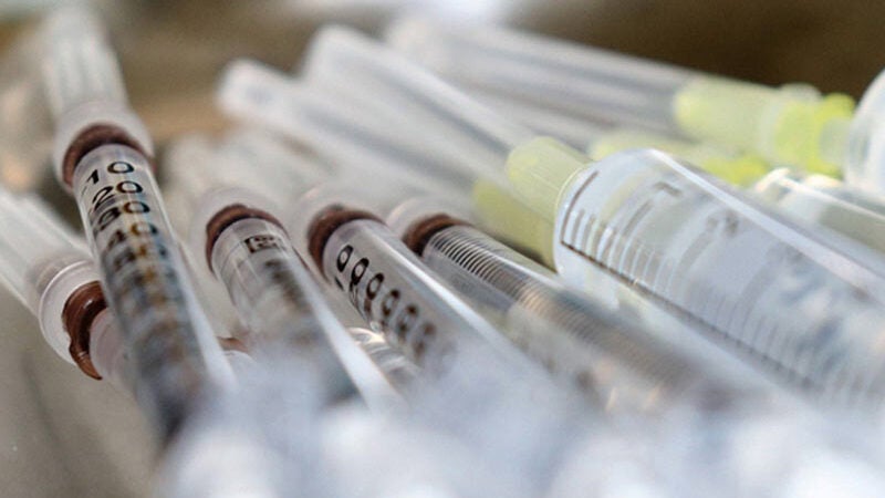 Vacina brasileira poderá ter eficácia de até 12 anos, diz USP