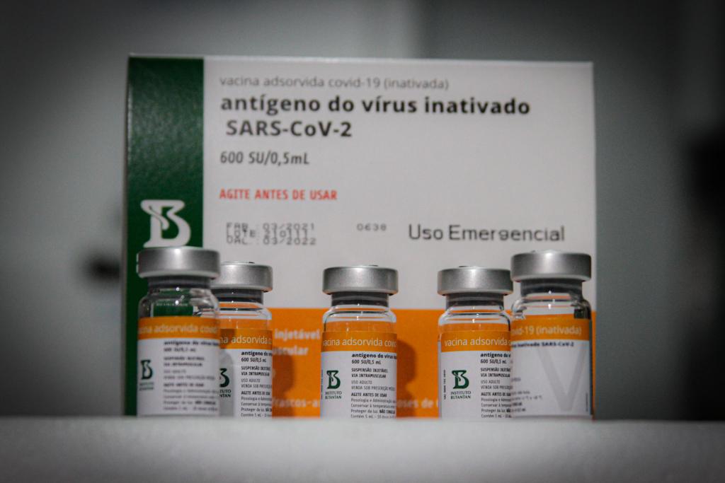 Colegiado define destinação de 96.983 doses de vacinas contra a Covid-19