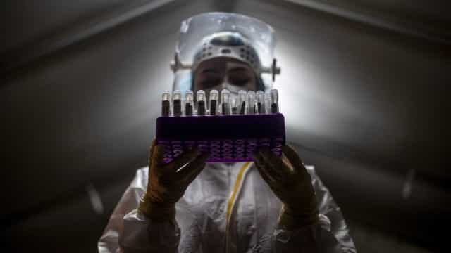 Pandemia já matou quase 3,5 milhões de pessoas em todo o mundo